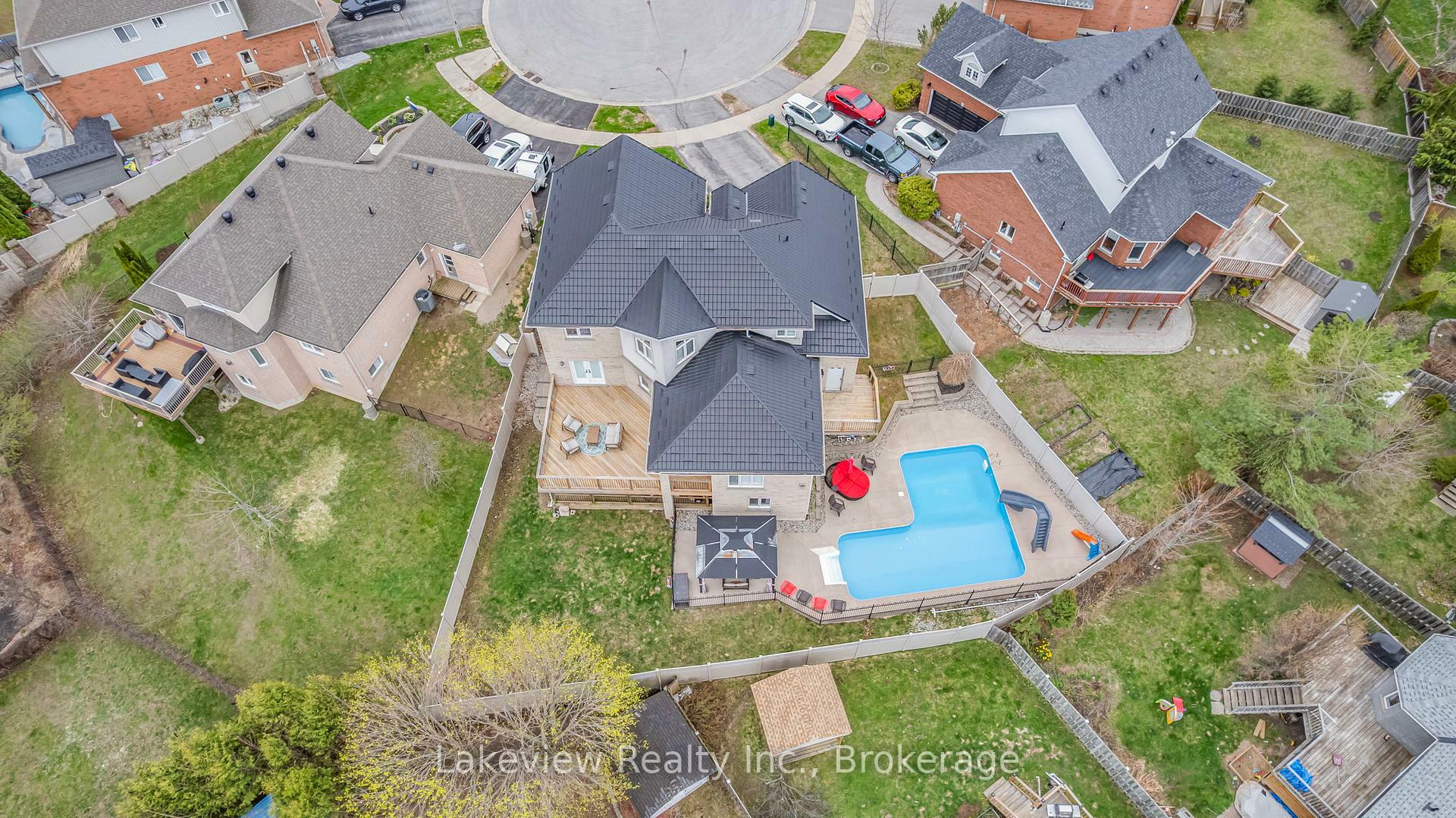 Photo de la propriété: 31 Cleopatra Court ON L3V 7Y7