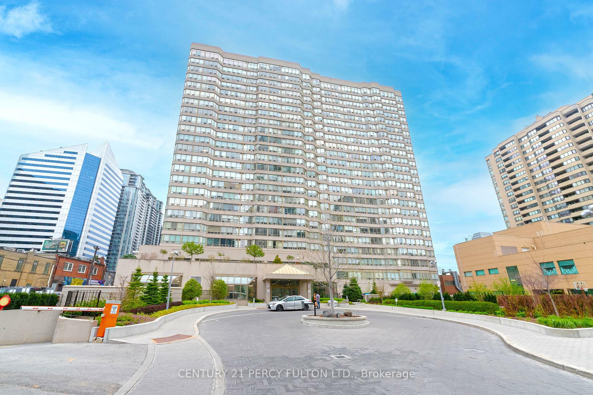 Photo de la propriété: 30 Greenfield Avenue 410 ON M2N 6N3