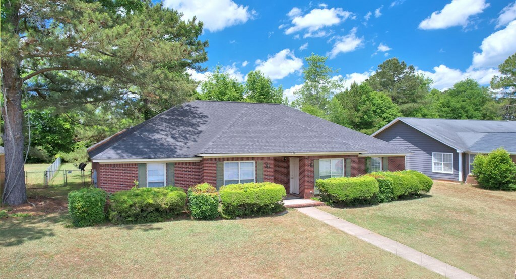 Property Photo: 194 Endoline Drive GA 31763