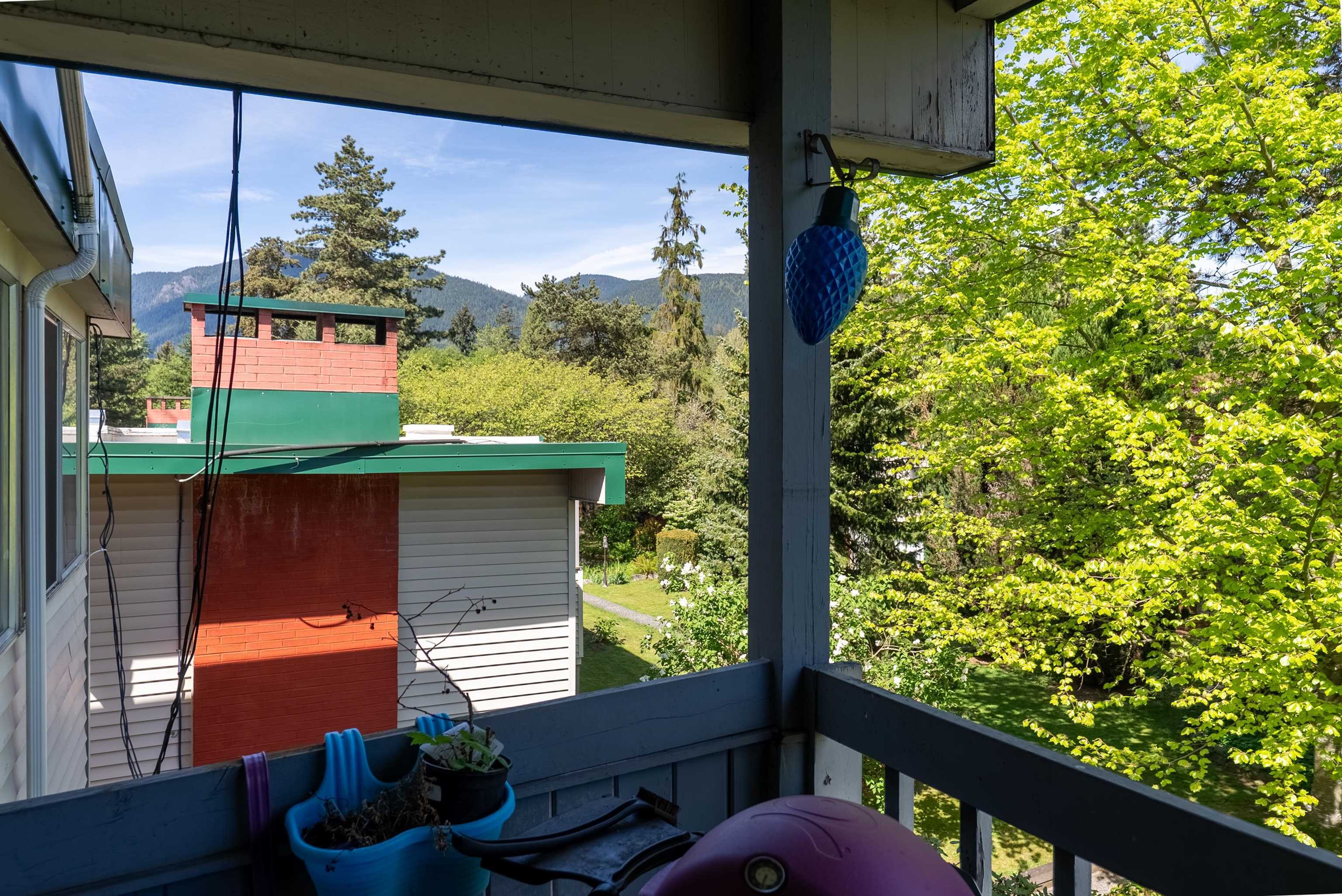 Property Photo: 842 Westview Crescent BC V7N 3Y1