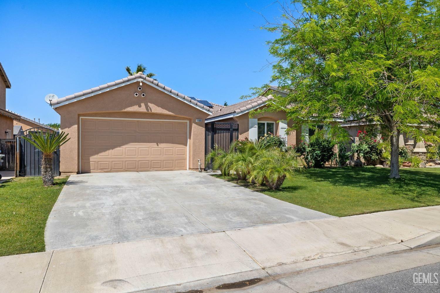 Property Photo: 11900 Cactus Flower Avenue CA 93311