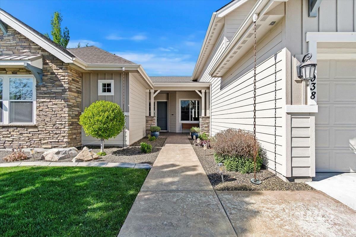 Property Photo: 938 W Bear Track Ct. ID 83642
