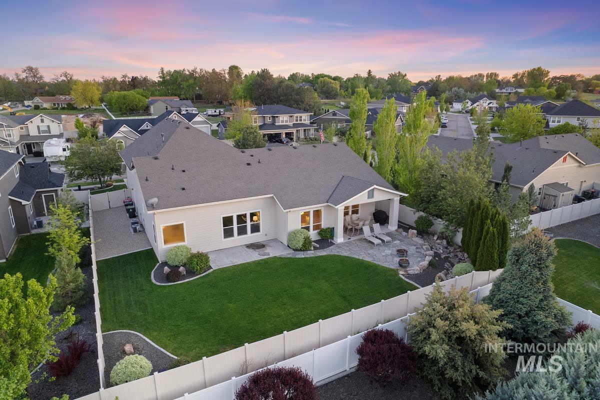 Property Photo: 938 W Bear Track Ct. ID 83642