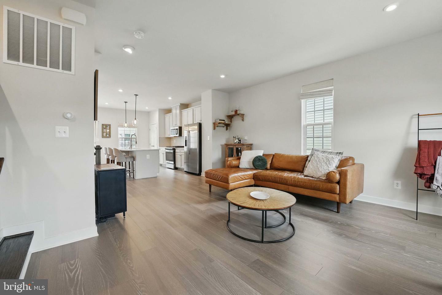 Property Photo: 42558 Antonia Terrace VA 20166