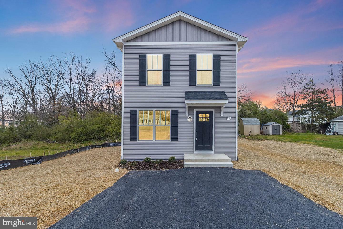 417 Palmer Street  Fredericksburg VA 22401 photo