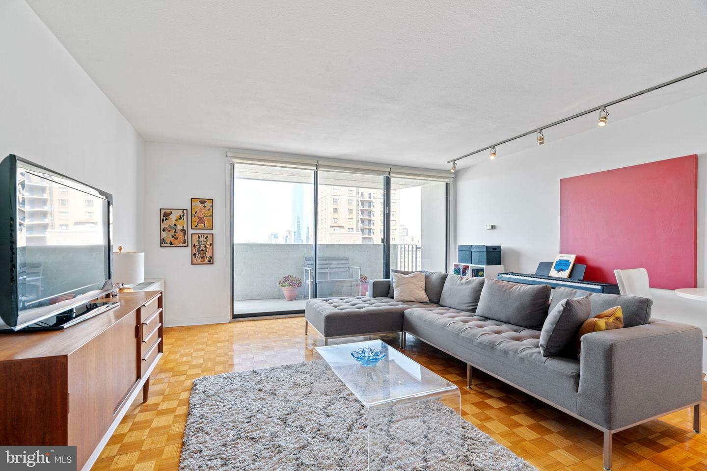 Property Photo: 224 W Rittenhouse Square 30 1914 PA 19103