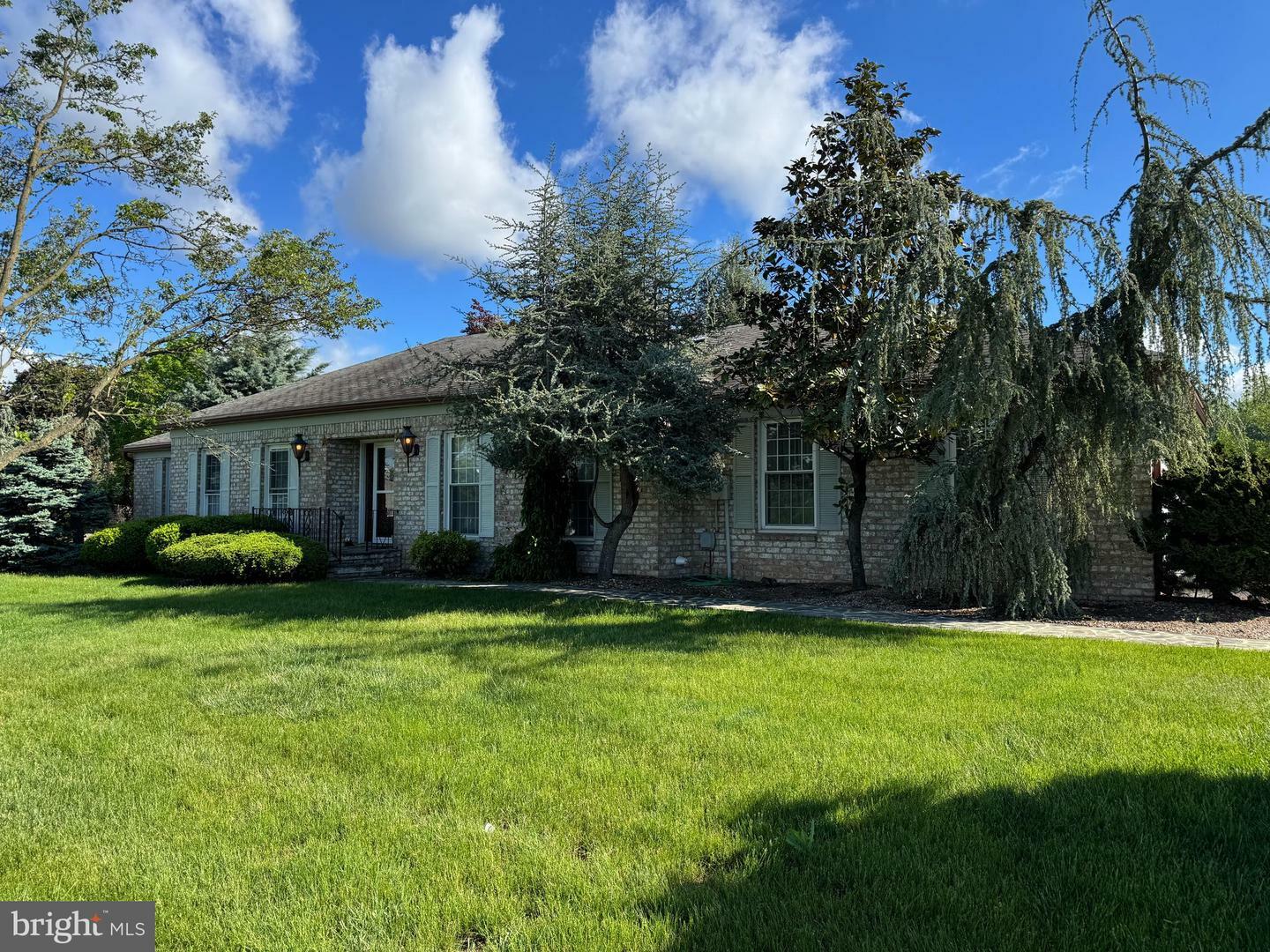 204 Moss Spring Avenue  Greencastle PA 17225 photo