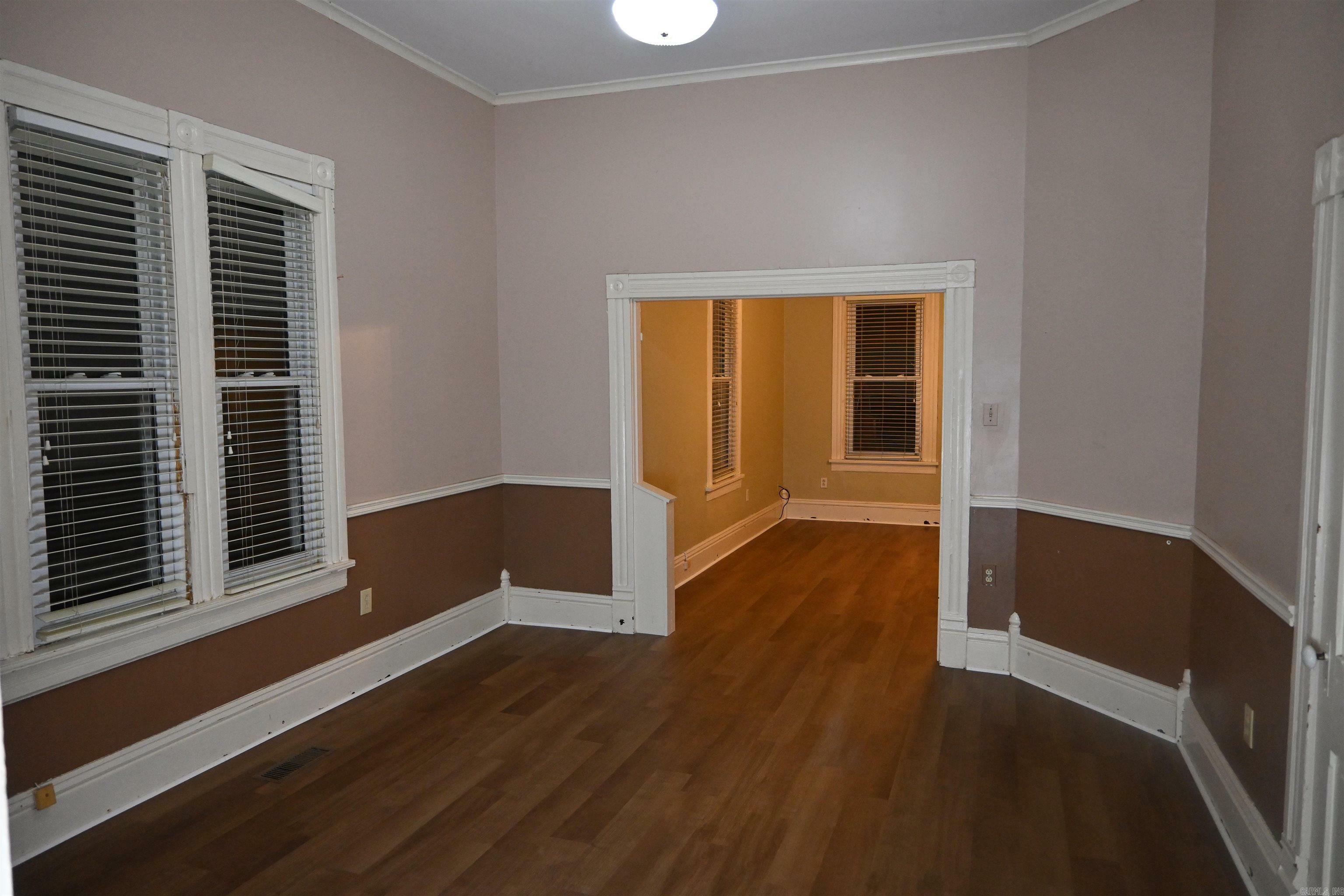Property Photo: 1304 W 9th St AR 72114