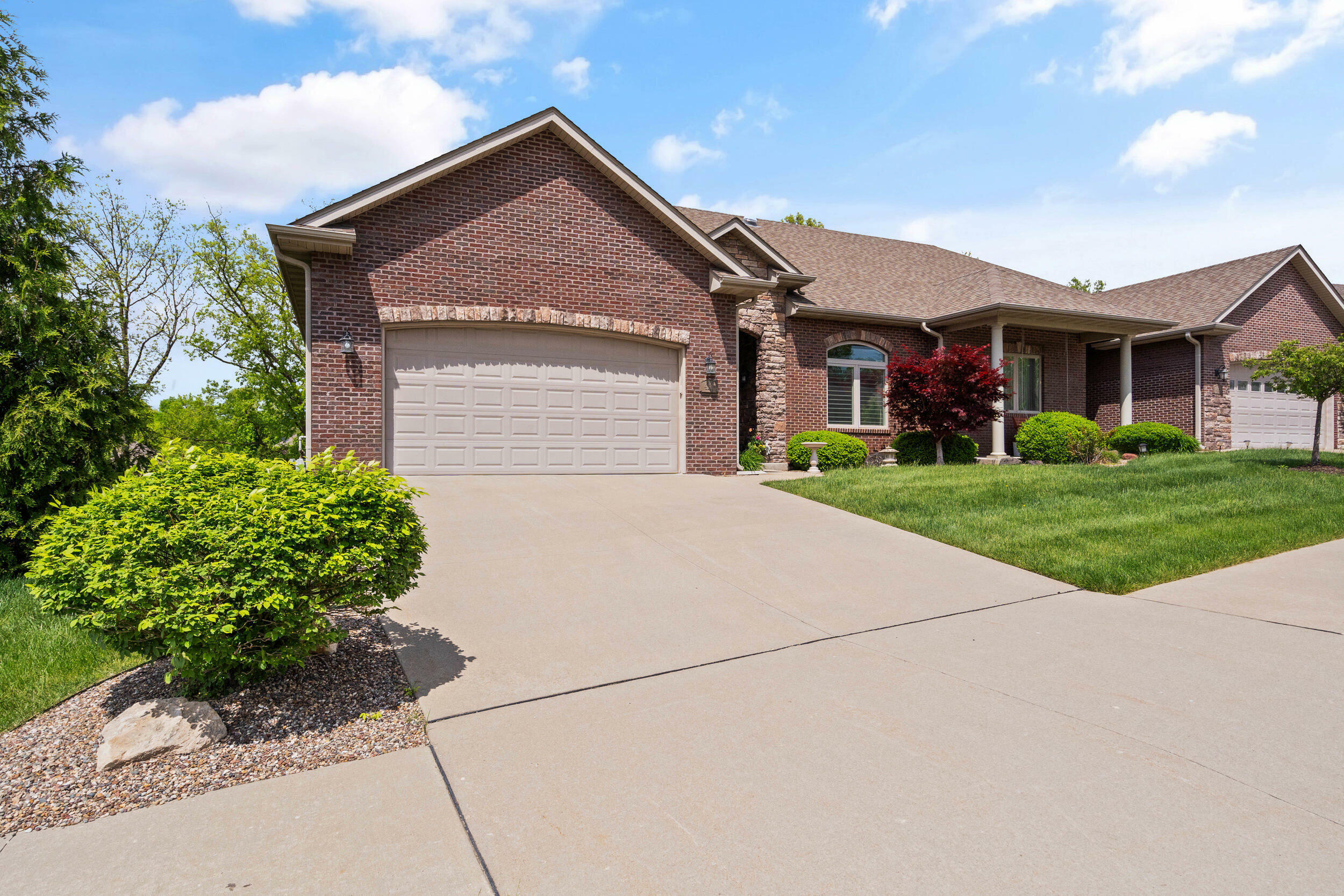 Property Photo: 4111 Savoy Dr MO 65203