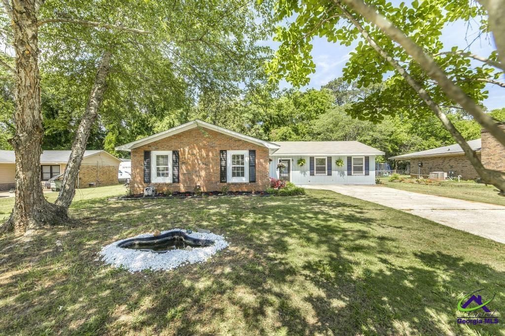 Property Photo: 221 Scarborough Road GA 31028