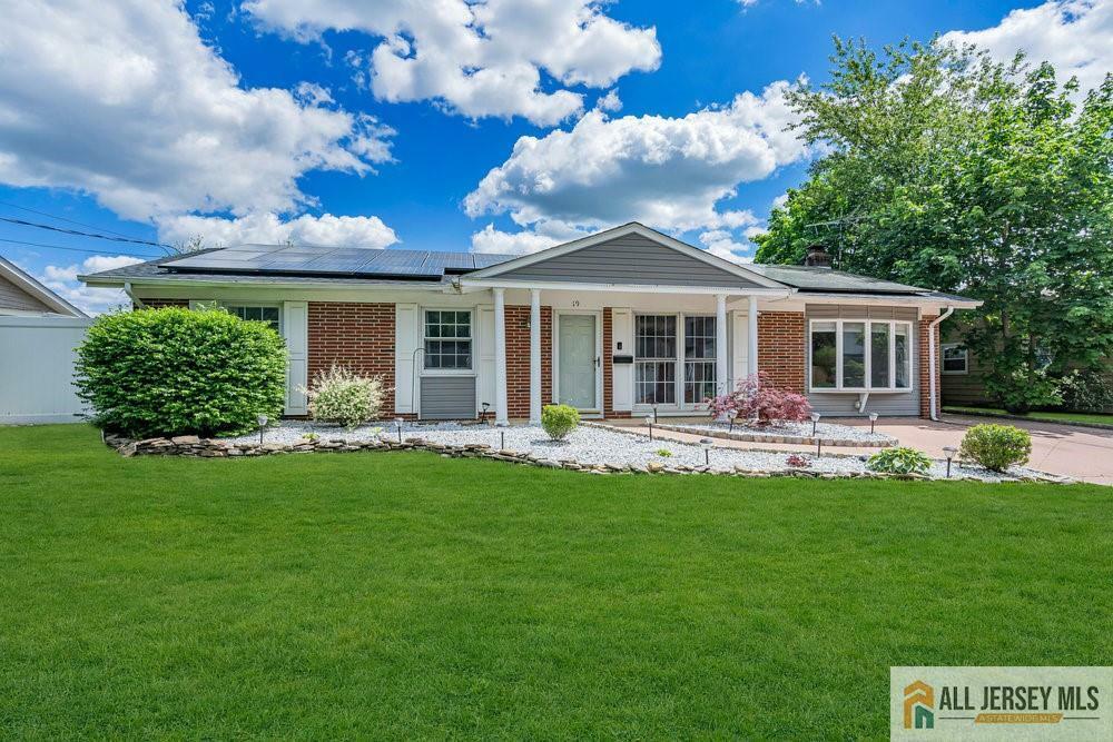 19 Evergreen Terrace  Monroe NJ 08831 photo