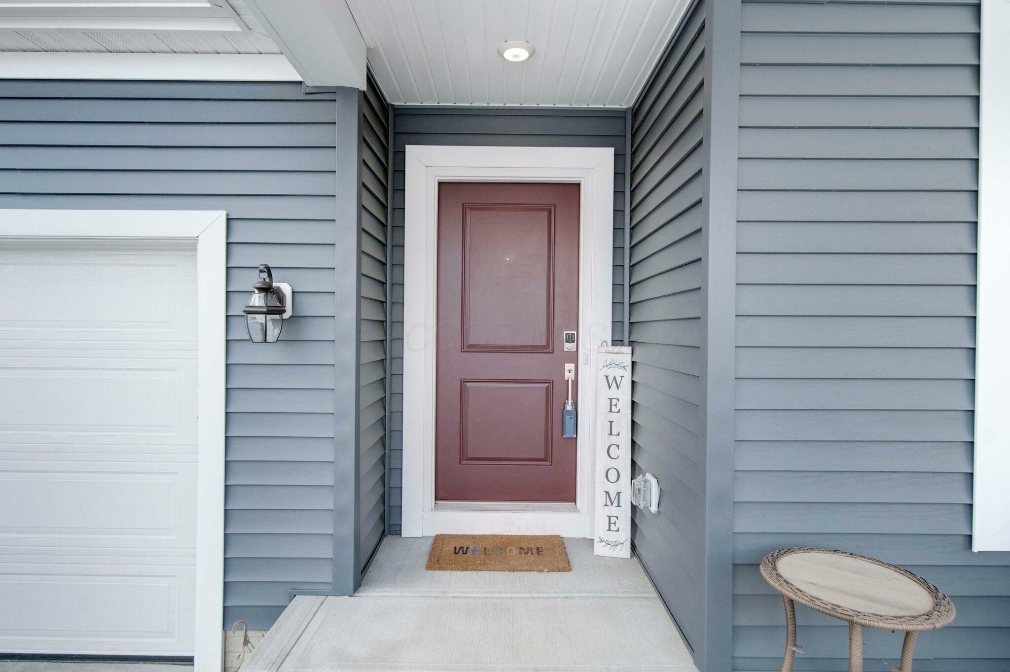 Property Photo: 8129 Rhoderick Circle OH 43068
