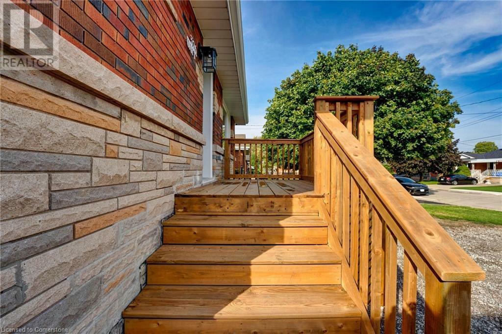 Property Photo: 326 East 42nd Street 1 ON L8T 3A7