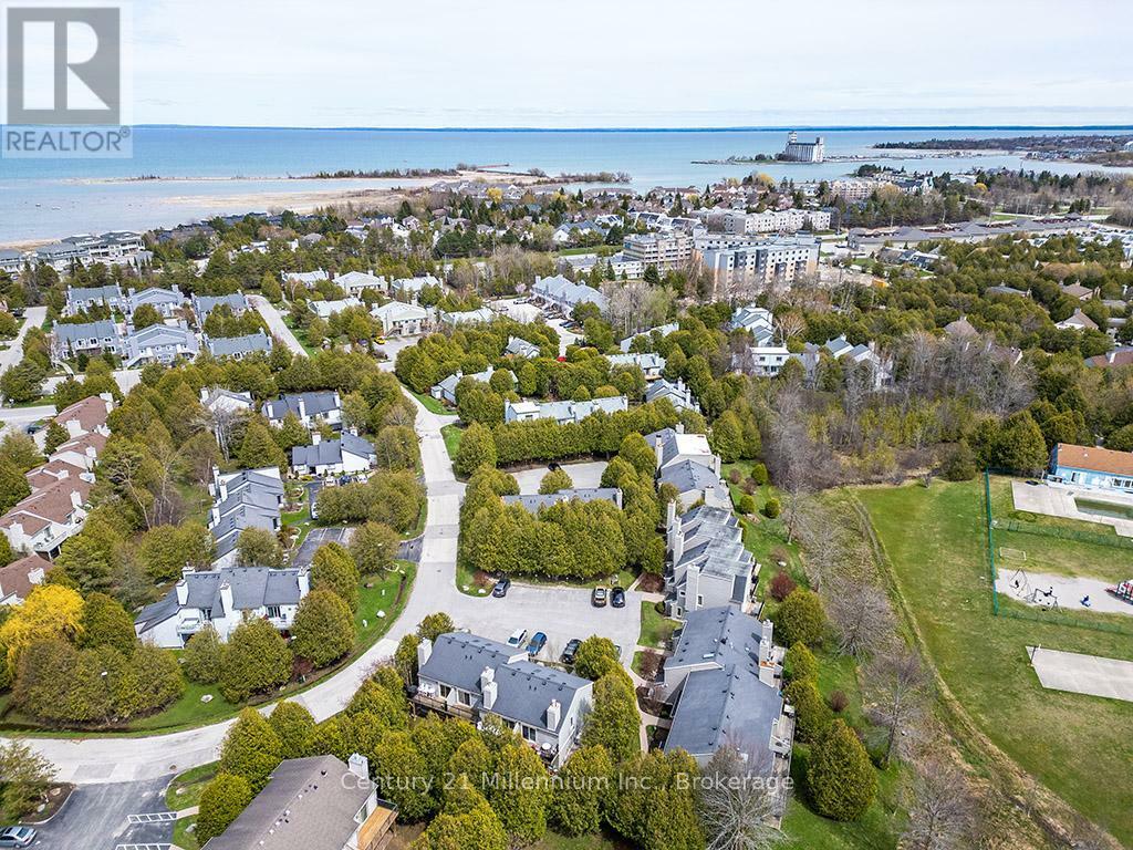 Photo de la propriété: 479 Oxbow Crescent ON L9Y 5B4