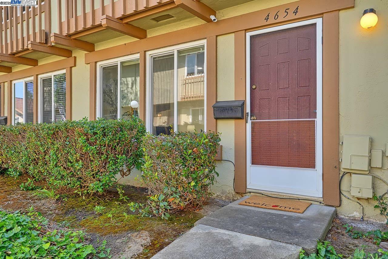 Property Photo: 4654 Balboa Way CA 94536