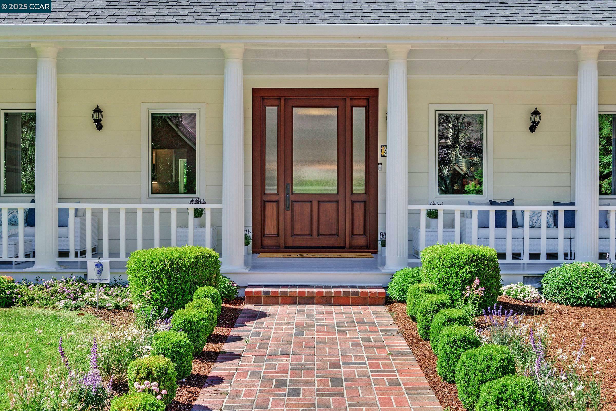 Property Photo: 2363 Fish Creek Pl CA 94506