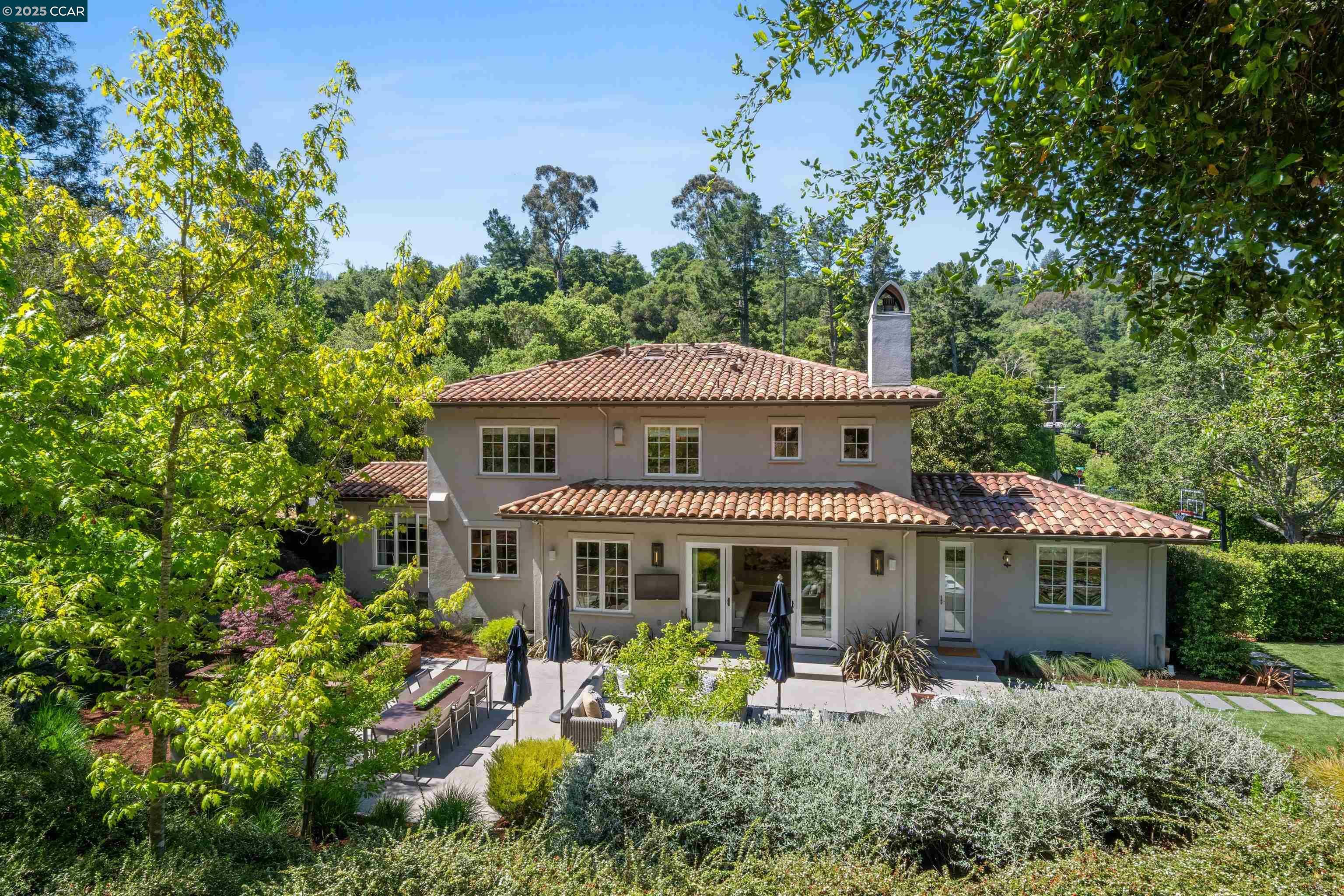 31 Sandy Ct  Orinda CA 94563 photo