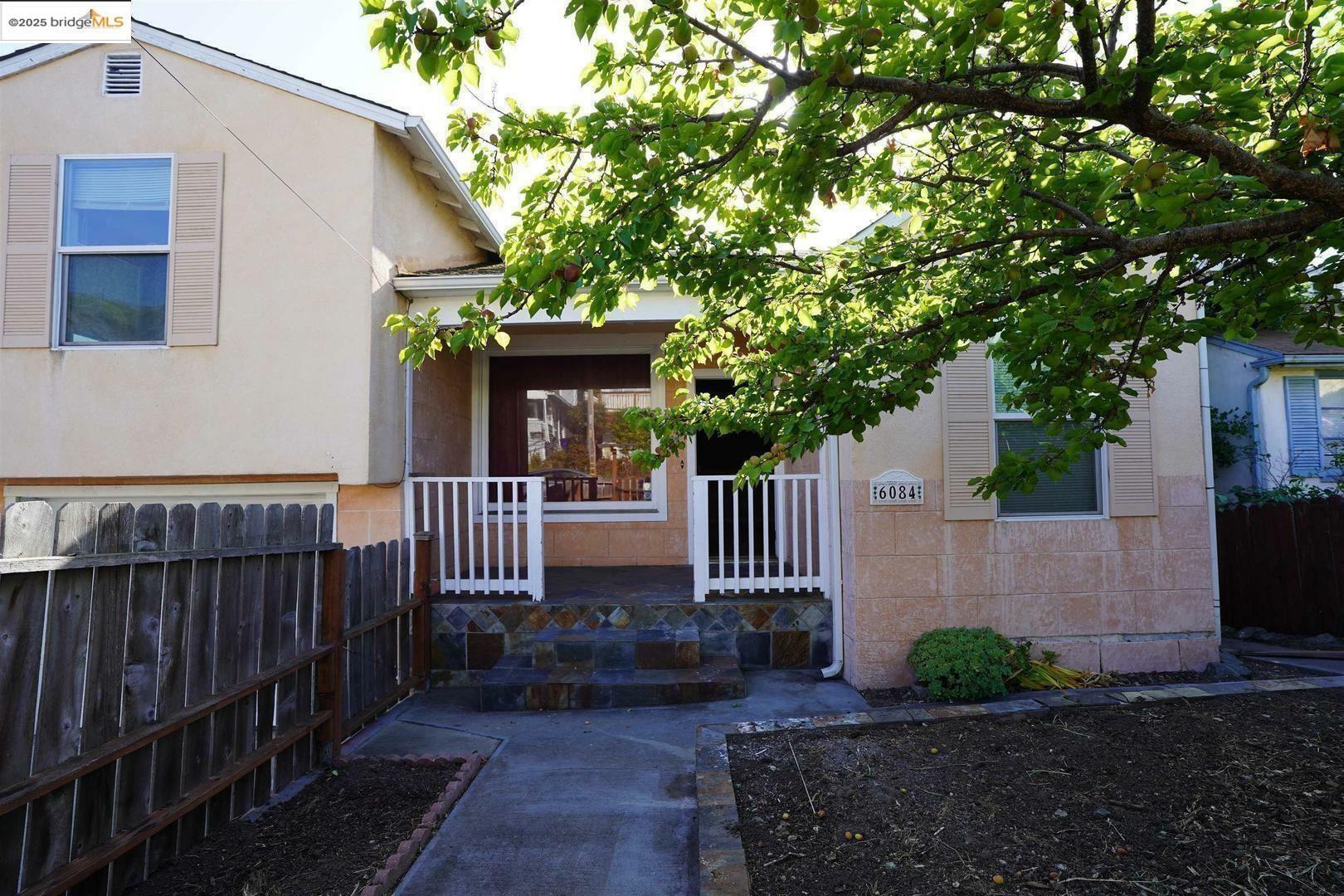 Property Photo: 6084 Monterey Ave CA 94805