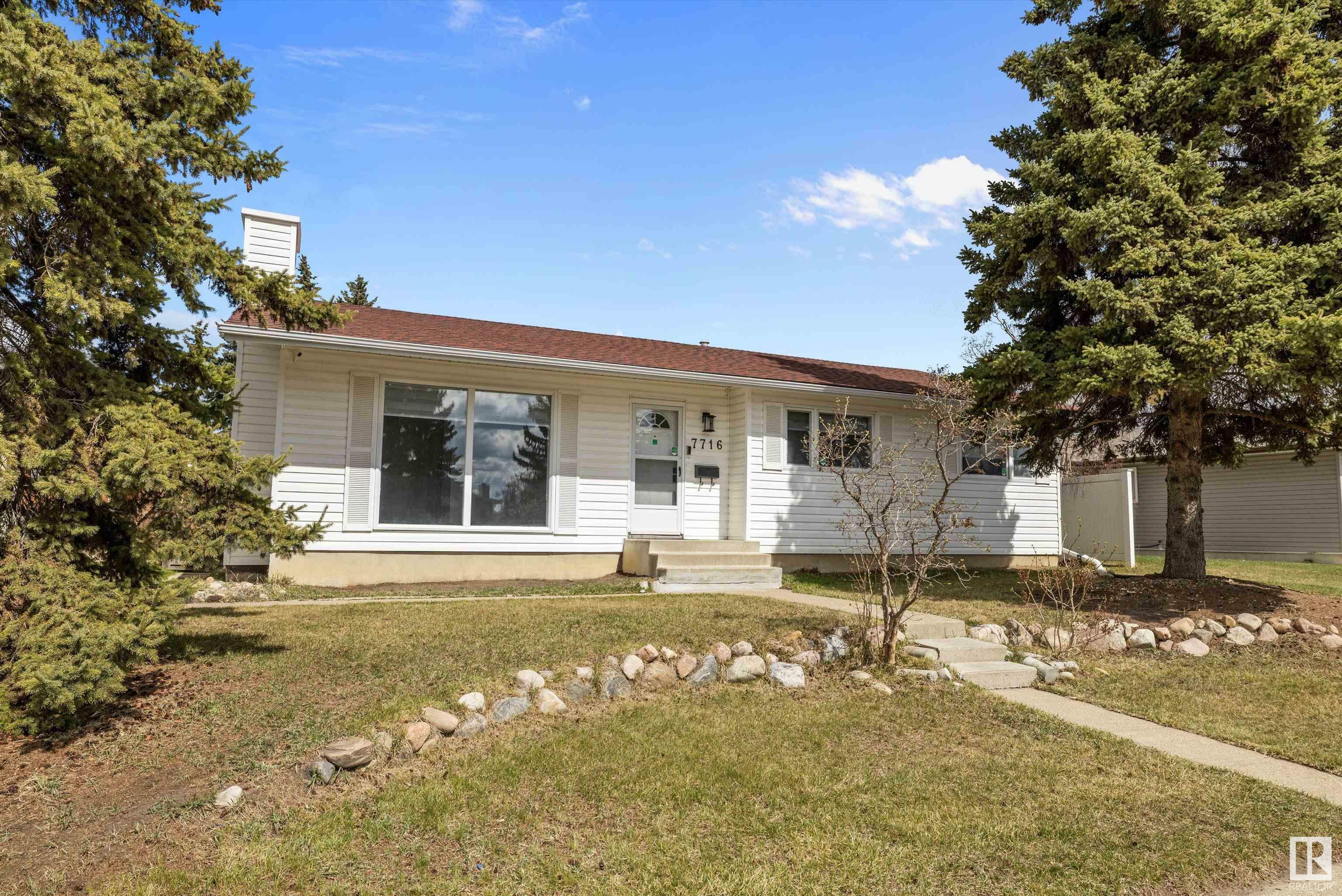 Property Photo: 7716 144 Avenue NW AB T5C 2S1