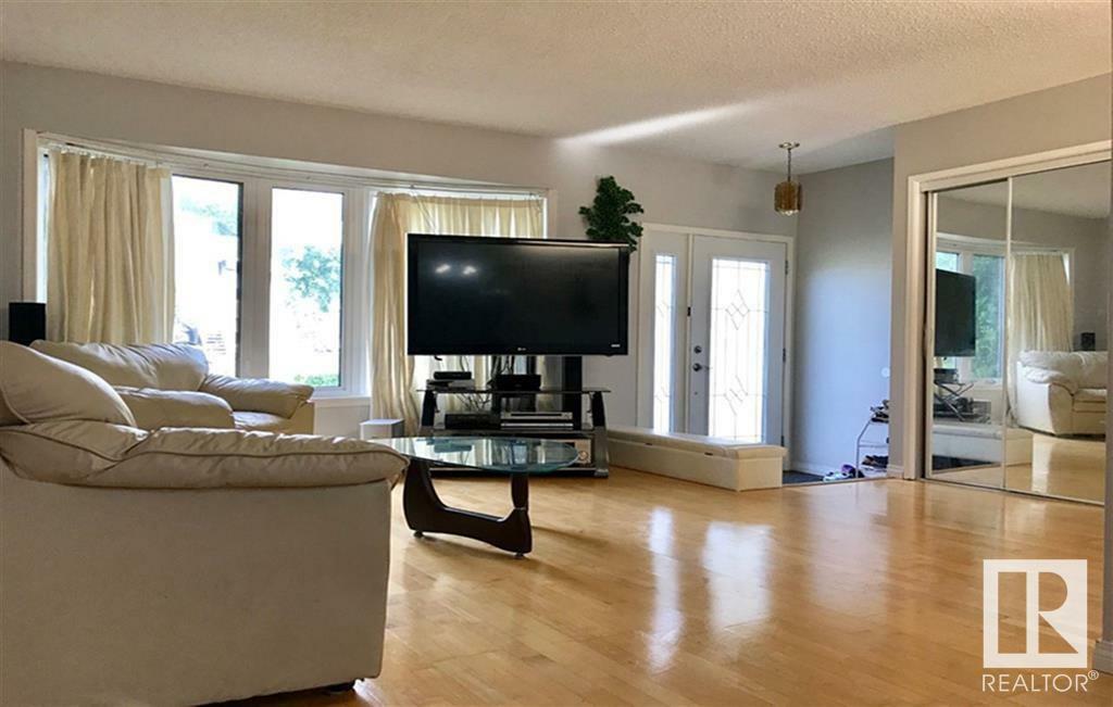 Property Photo: 9220 172 Street NW AB T5T 3G2
