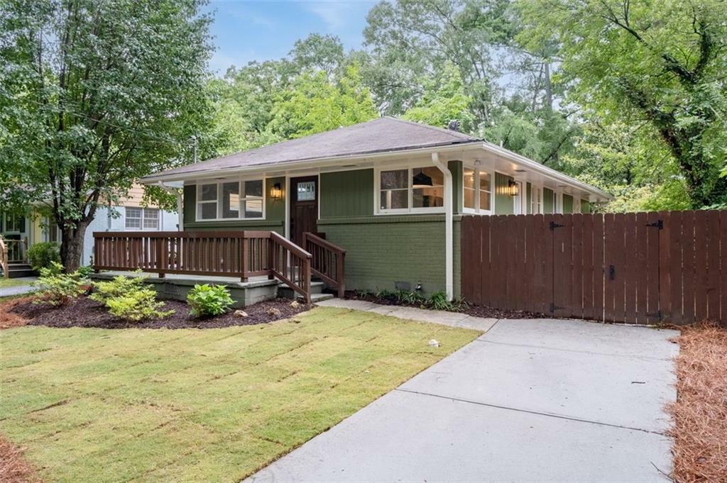Property Photo: 1142 Palafox Drive NE GA 30324