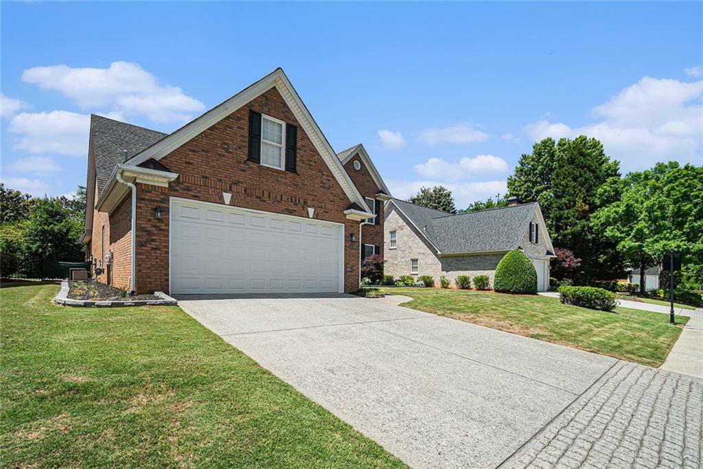 Property Photo: 725 Windsor Place Circle SW GA 30017
