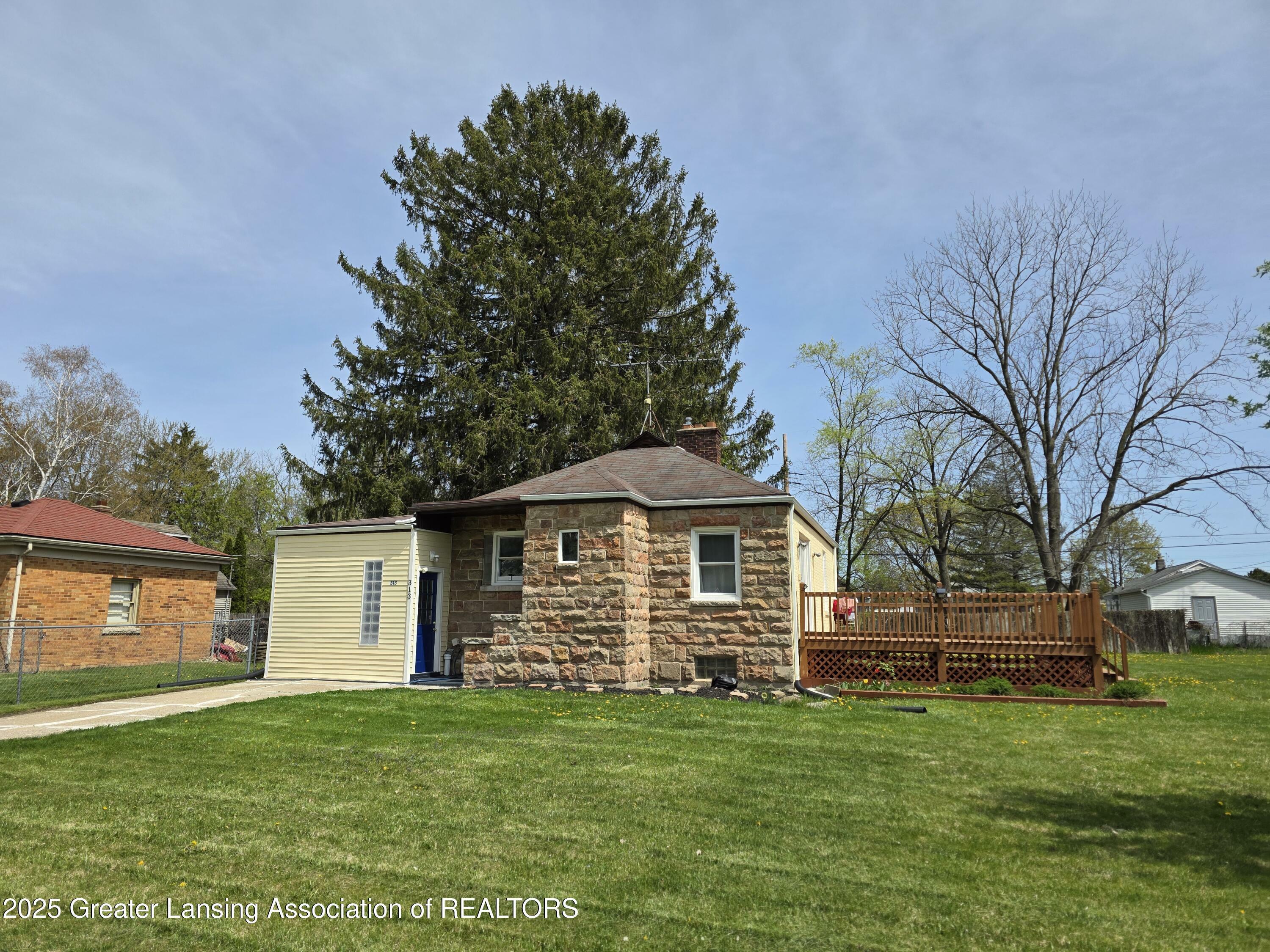 Property Photo: 313 Haze Street MI 48917