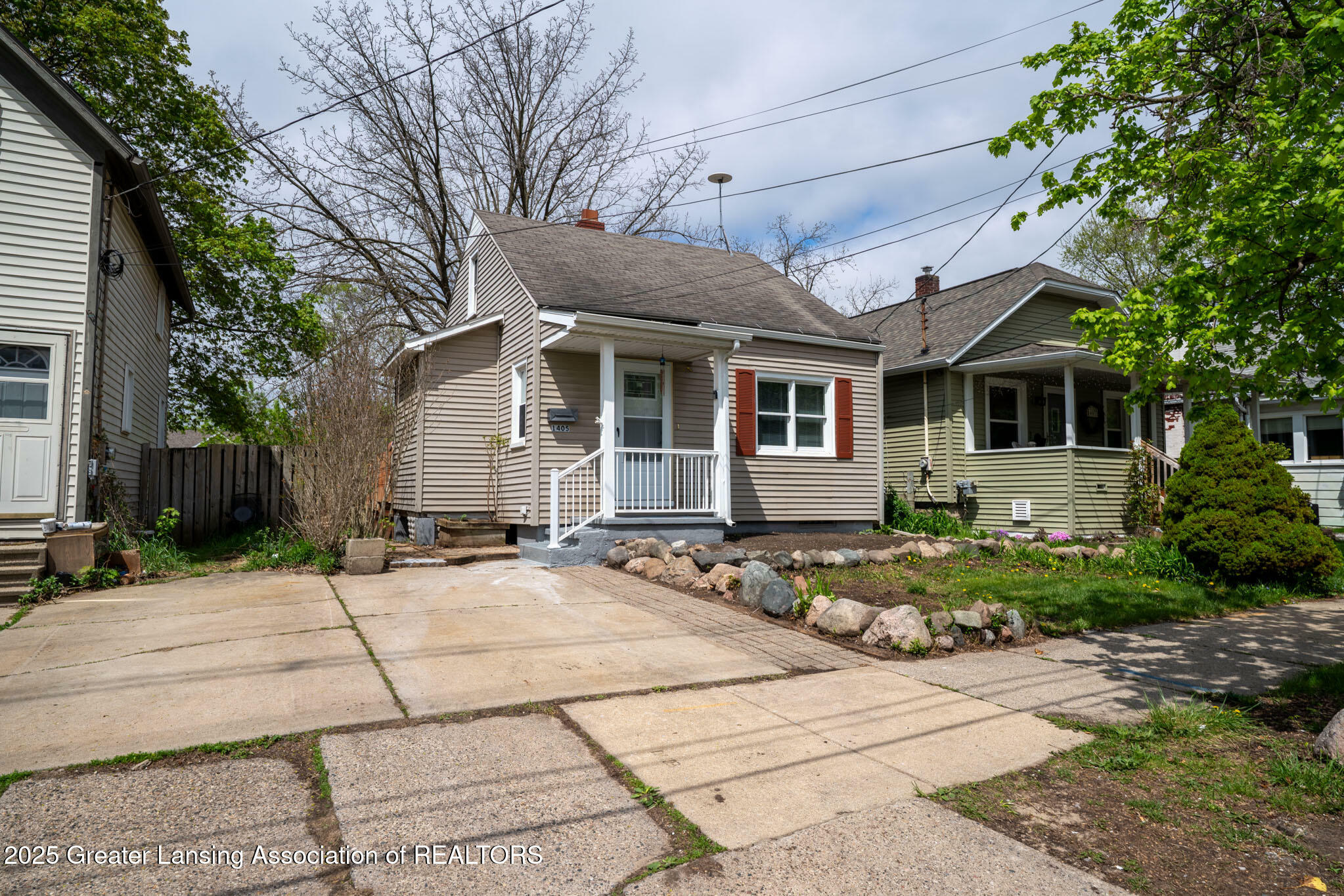 Property Photo: 1405 Vermont Avenue MI 48906