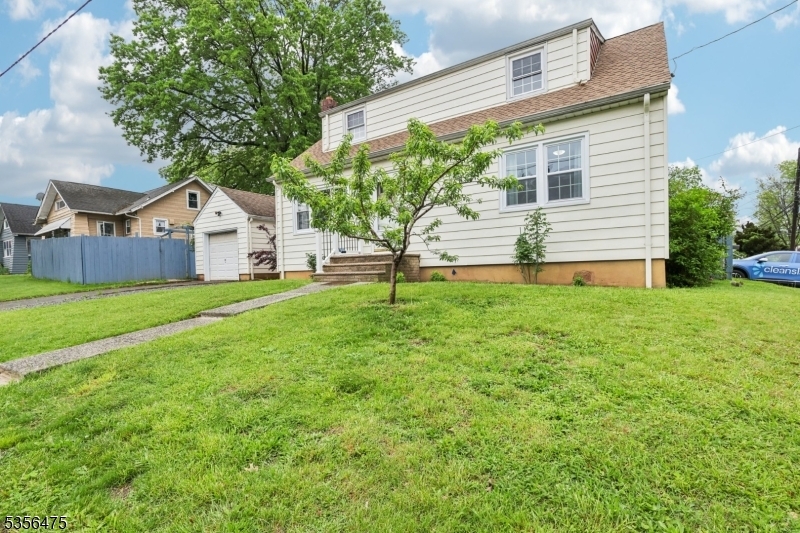 Property Photo: 520 Elm St NJ 07204
