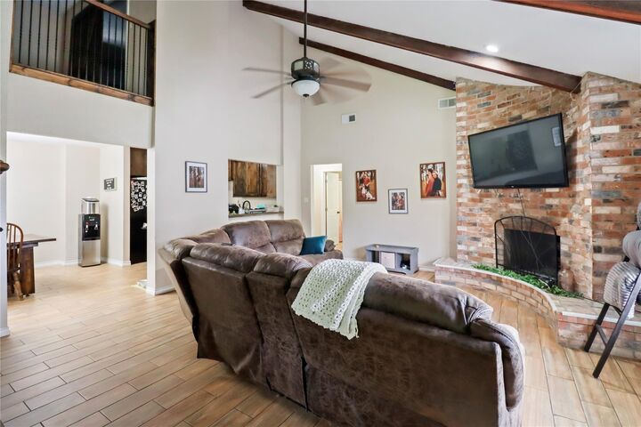 Property Photo:  107 Oak Colony Drive  TX 77515 
