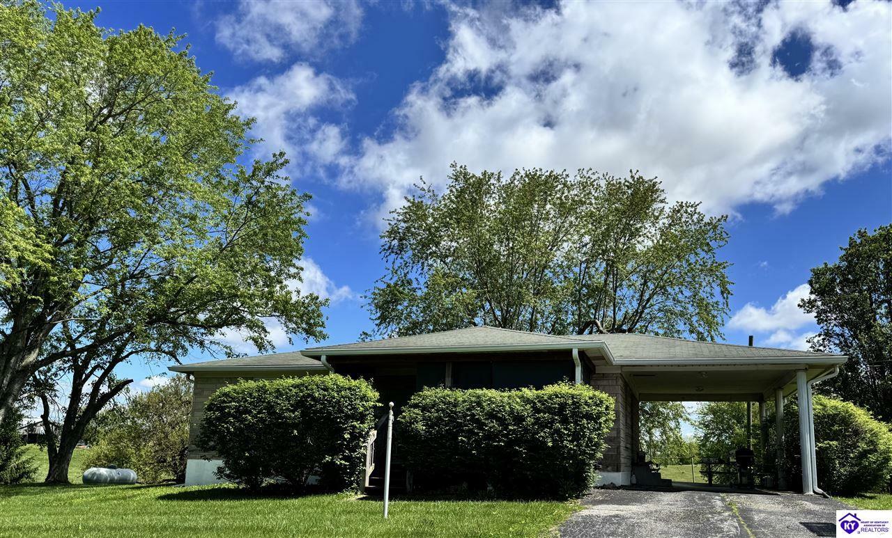 Property Photo: 84 Mt Merino Cemetery Lane KY 40146