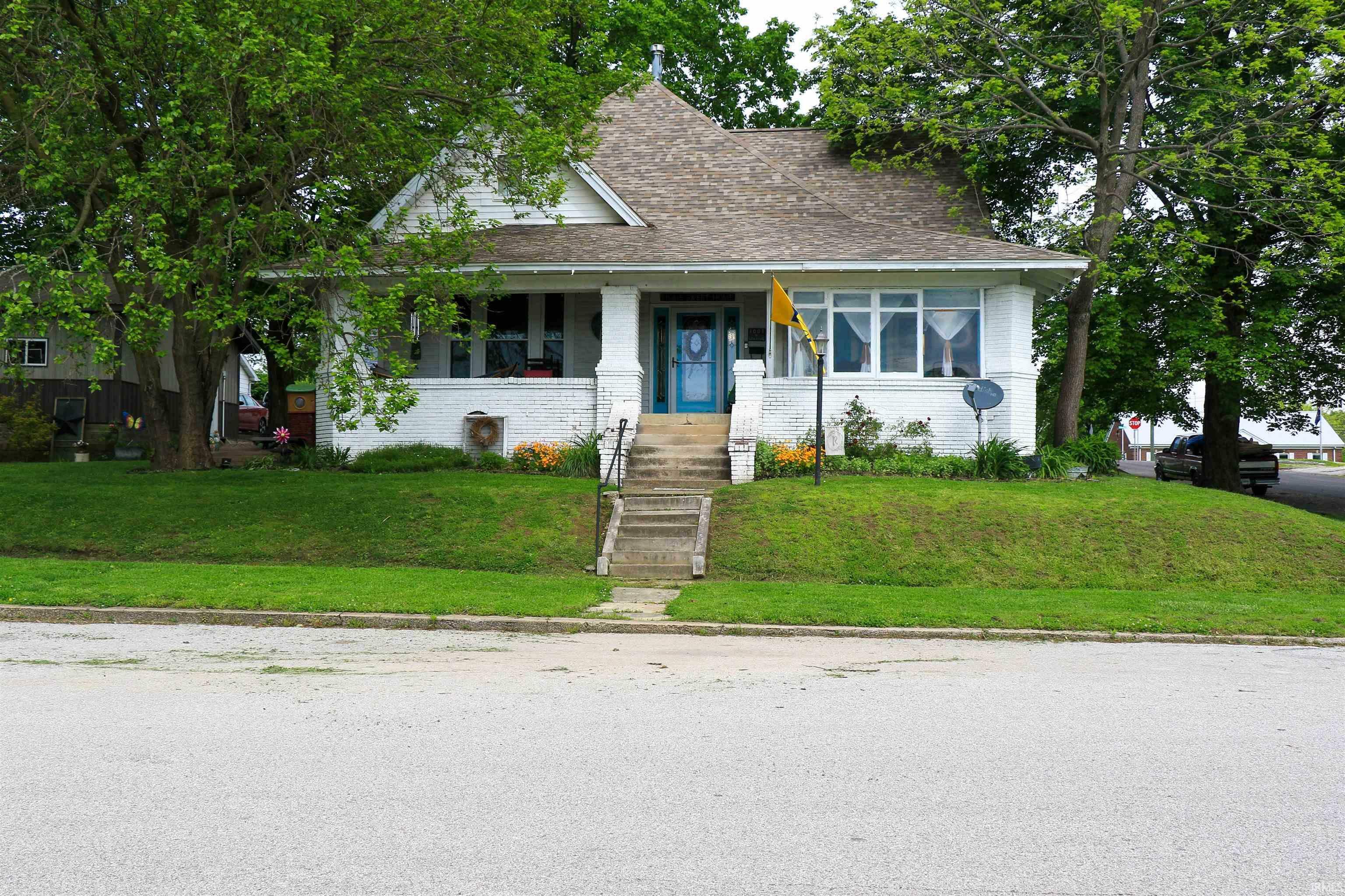 1008 E Walnut Street  Petersburg IN 47567 photo