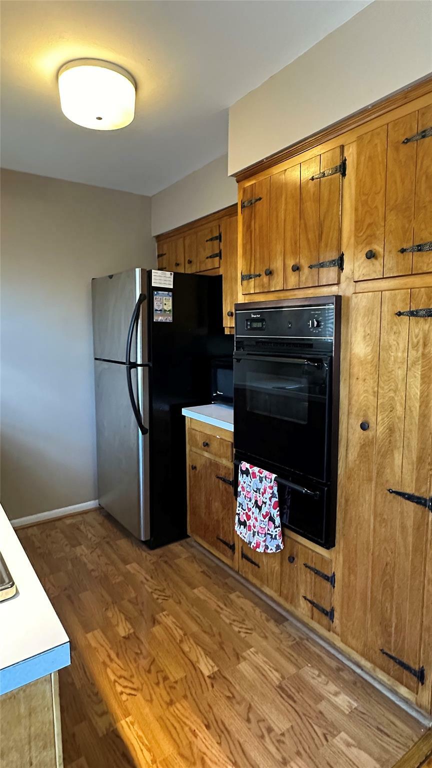 Property Photo: 8 Sussex Court 211 NY 10901