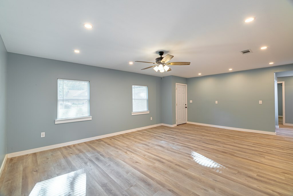 Property Photo:  408 Birdsong Road  TX 75941 