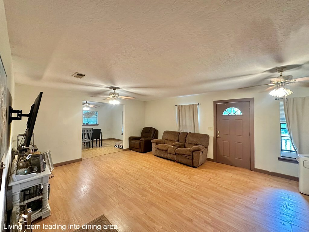 Property Photo: 677 County Road 105 TX 75972