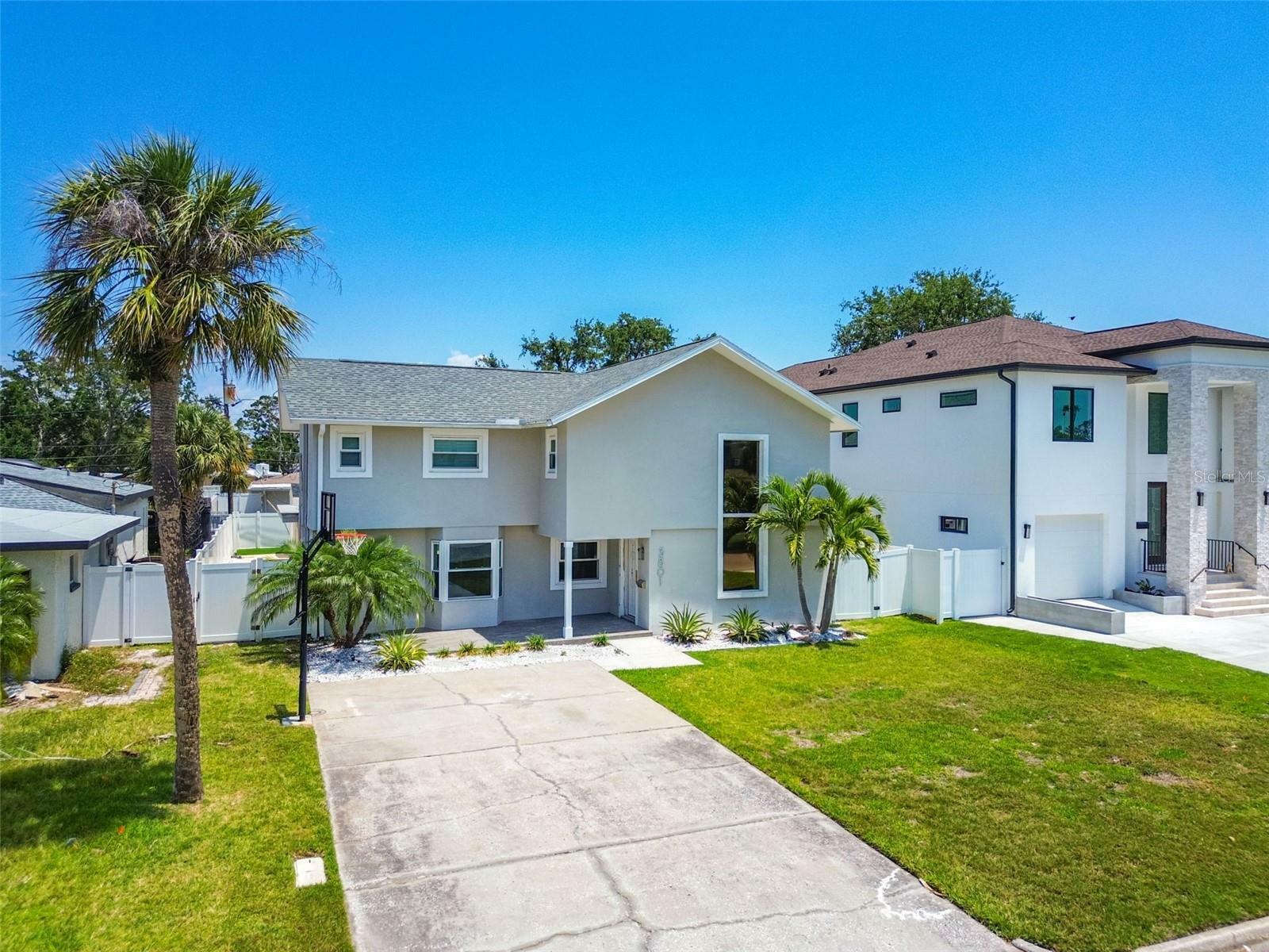 Property Photo: 3801 Huntington Street NE FL 33703