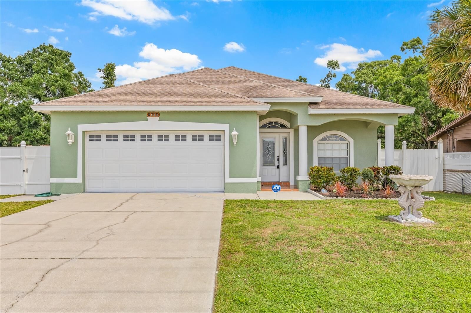 Property Photo: 7612 S 36th Avenue FL 33619