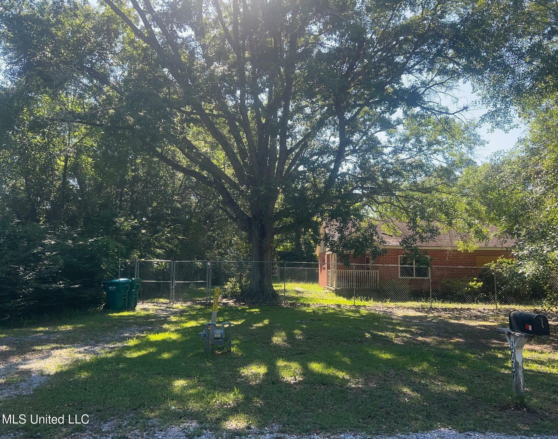 Property Photo: 3007 43rd Avenue MS 39501