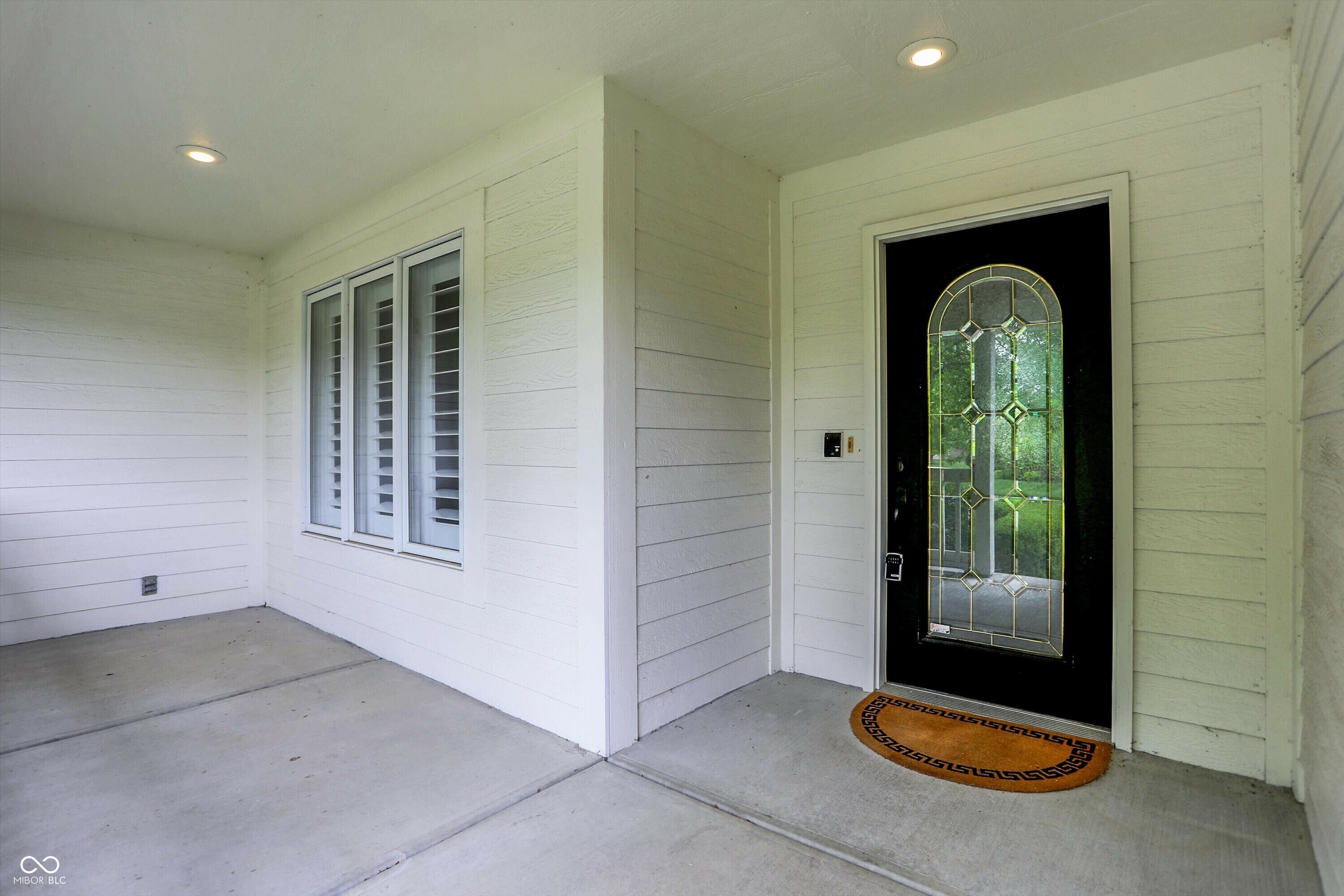 Property Photo: 3996 Brockton Manor N Drive IN 46143