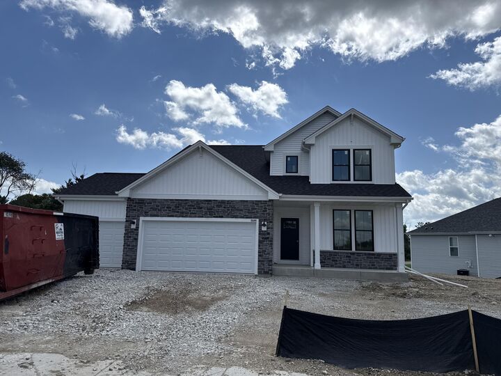 9546 S Bergamont Dr  Franklin WI 53132 photo