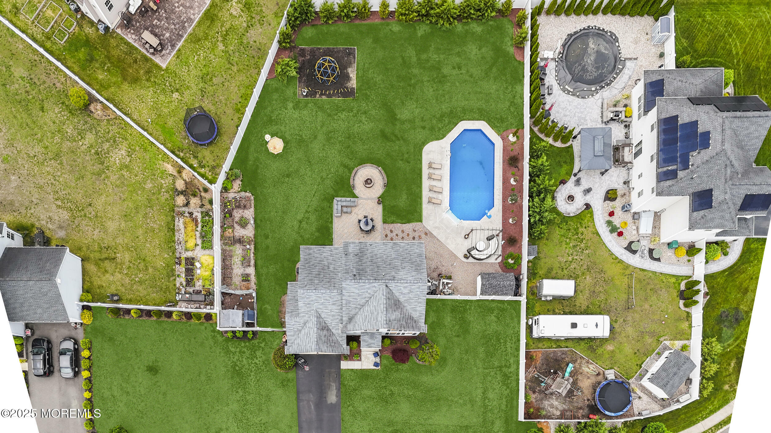 Property Photo: 19 Aristocrat Way NJ 08527