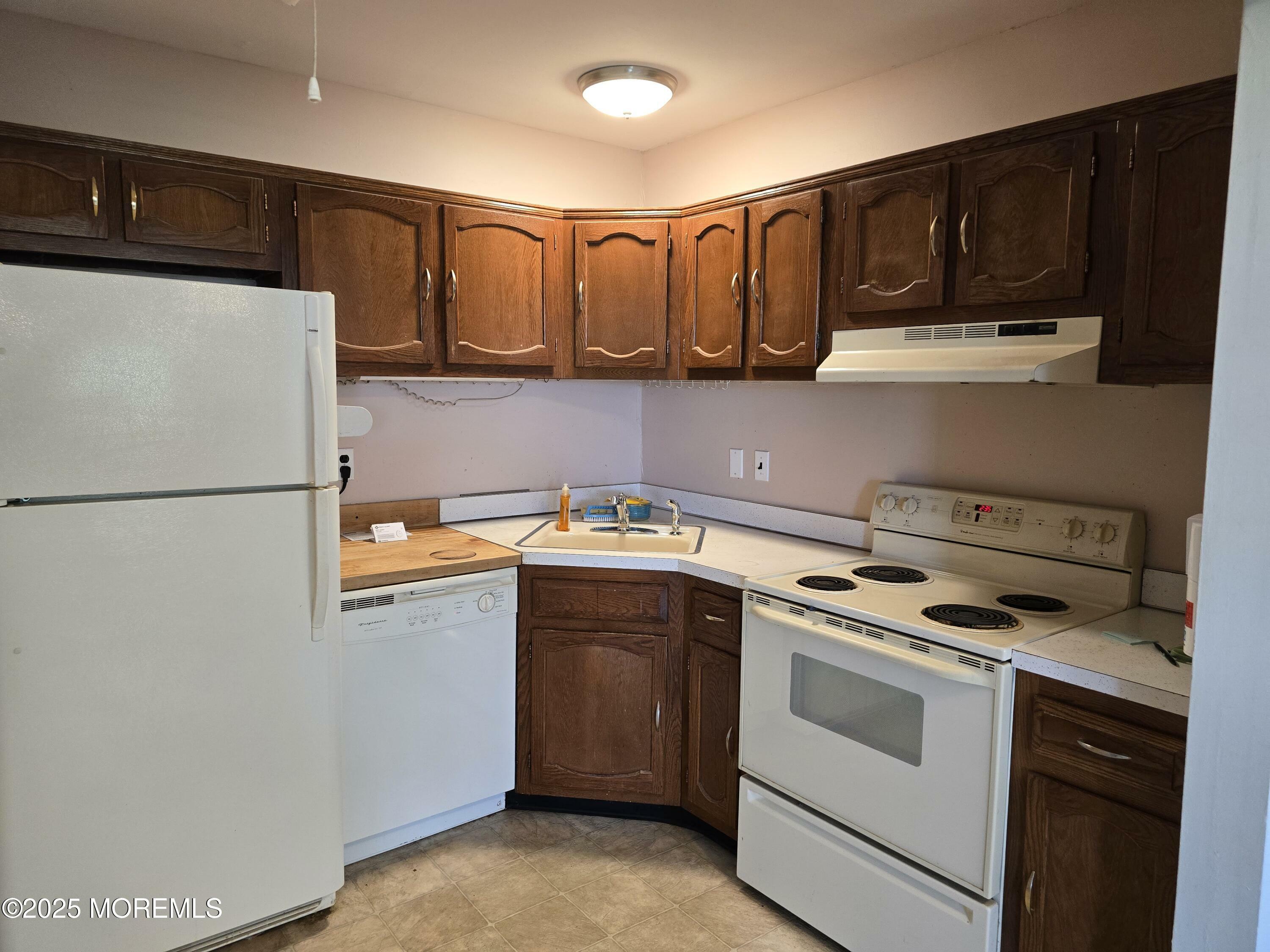 6 D Hancock Drive  Whiting NJ 08759 photo