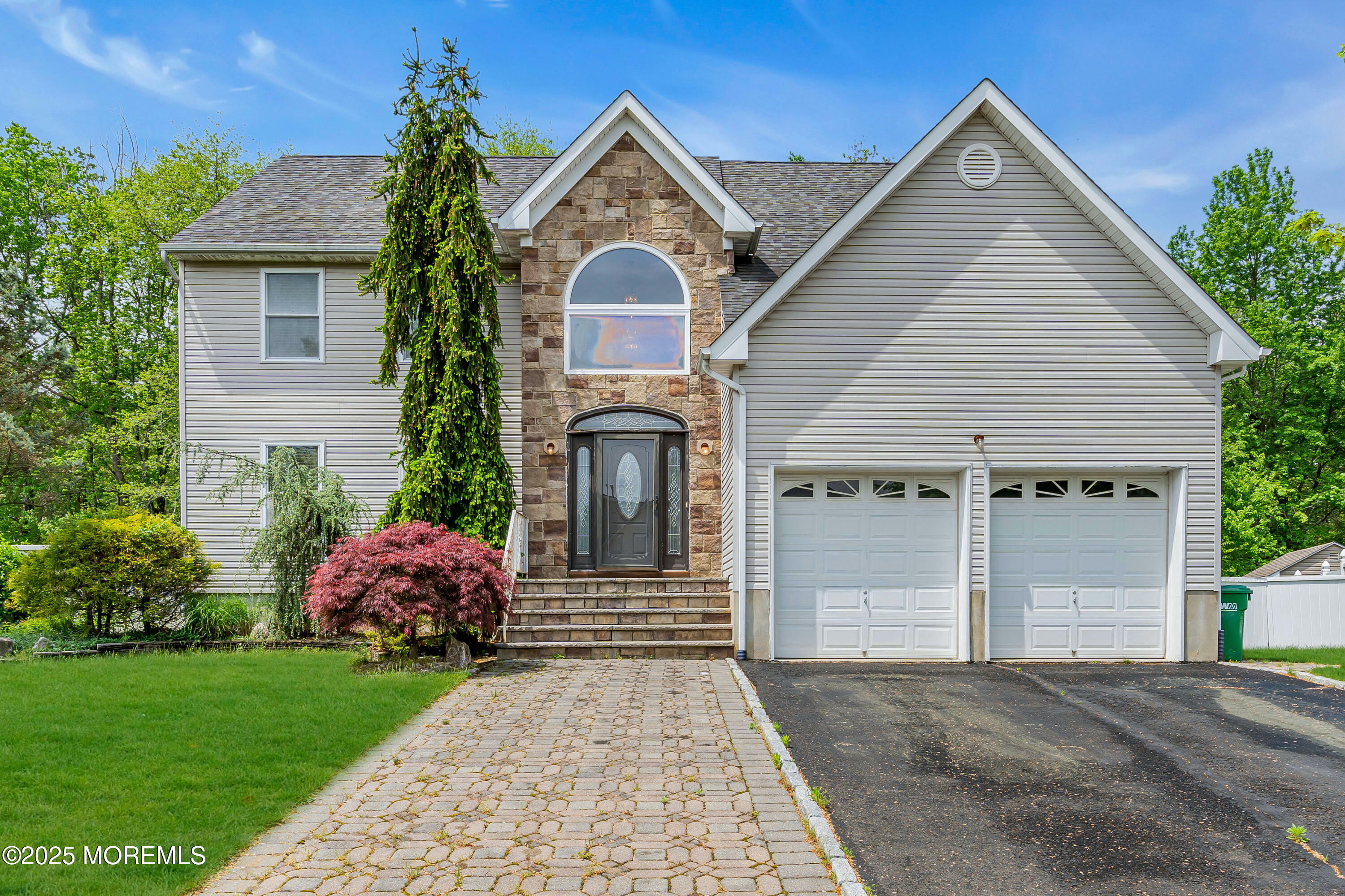 Property Photo: 11 Patio Court NJ 08831