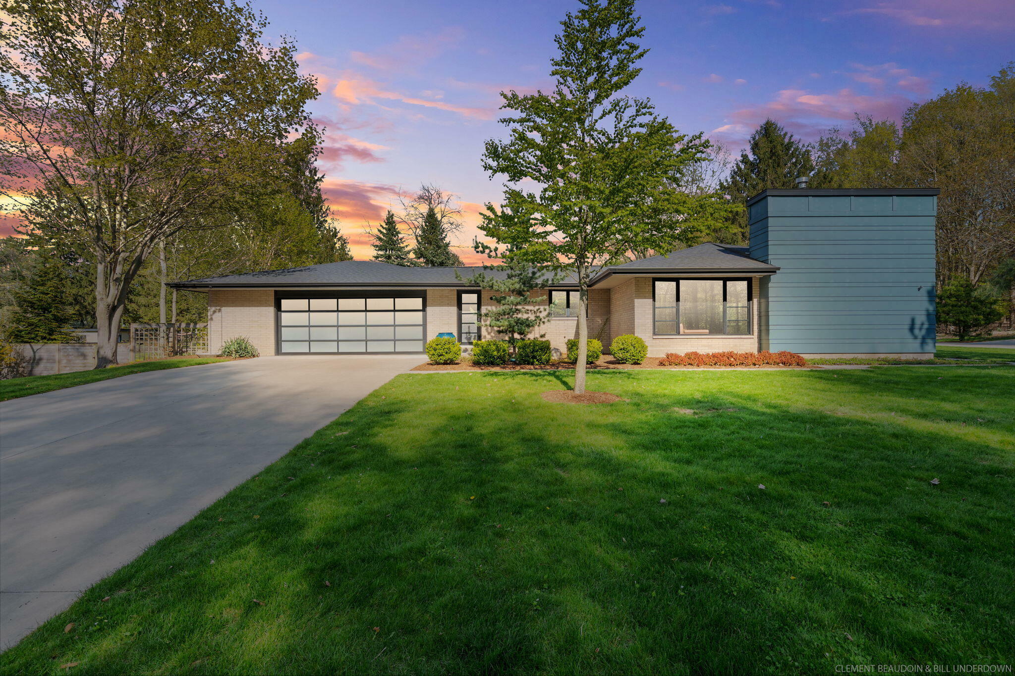Property Photo: 460 Fremont Street MI 49406
