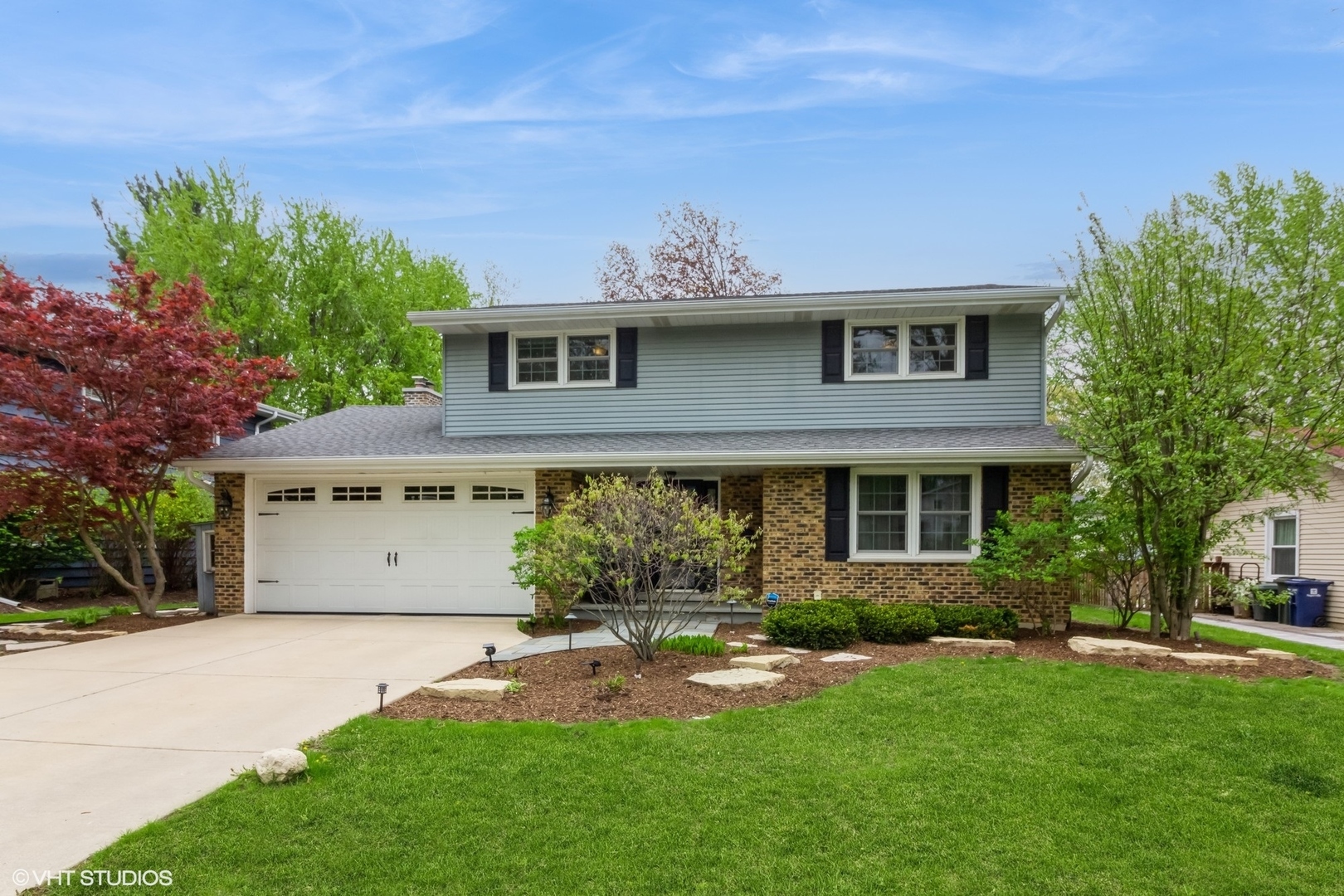 Property Photo: 1424 Killdeer Drive IL 60565