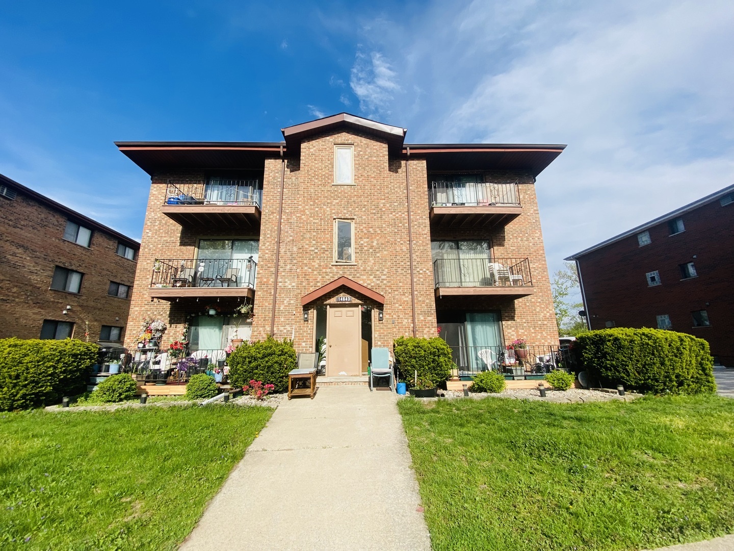 Property Photo:  14643 Lamon Avenue 2A  IL 60445 