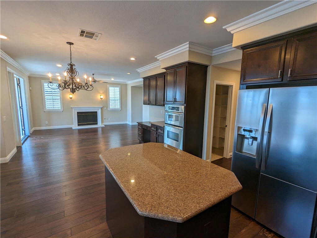 Property Photo: 153 Treehouse CA 92603