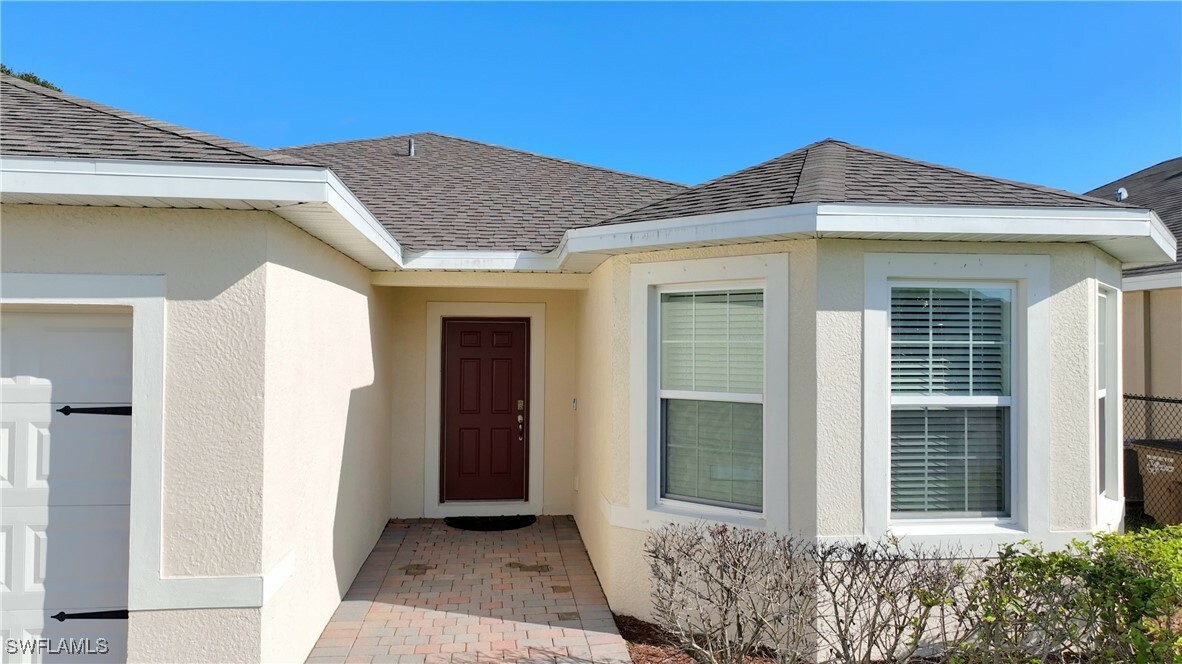 Property Photo: 10548 Crossback Lane FL 33936