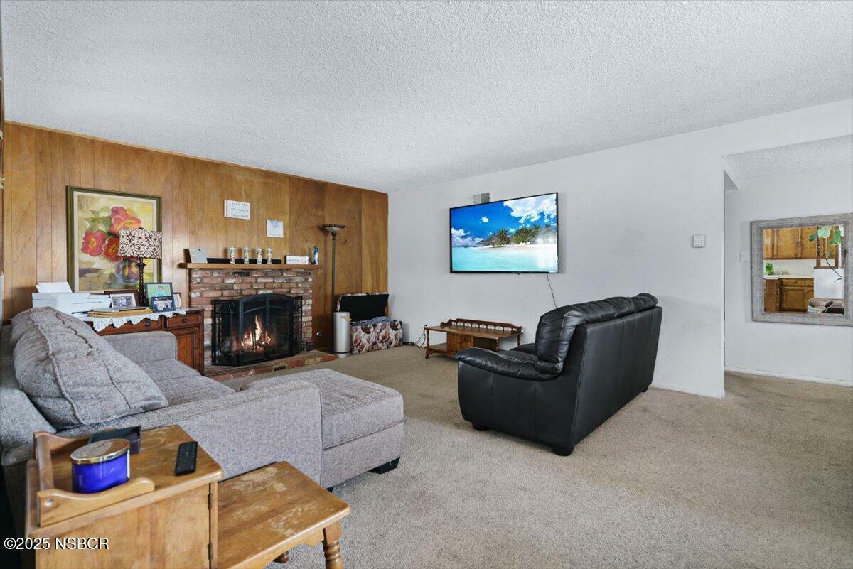 Property Photo: 315 Hobbs Lane CA 93455