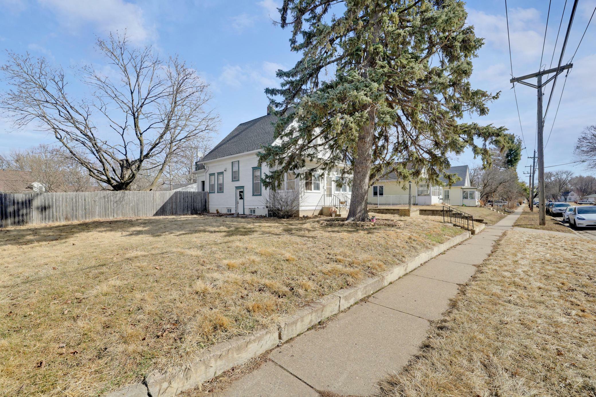 Property Photo: 147 Haskell Street E MN 55118